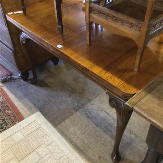 Walnut extending dining table (reputedly Maples)